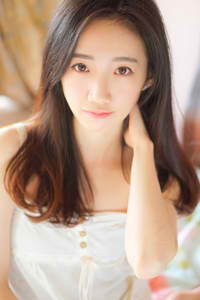 脱光衣服的美女图片